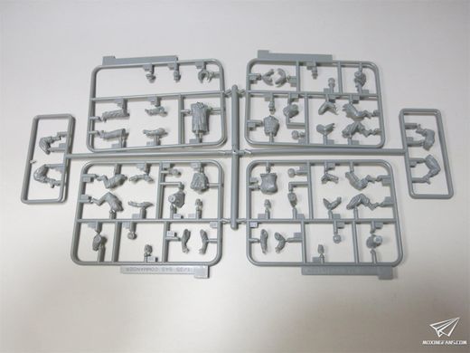 Збірна модель 1/35 Комплект з трьох джипів 4x4 Truck Unit з фігурами, Dragon 6931