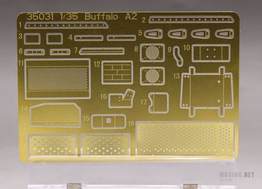 Збірна модель 1/35 Buffalo A2 MPCV броньована інженерна машина, Panda PH35031