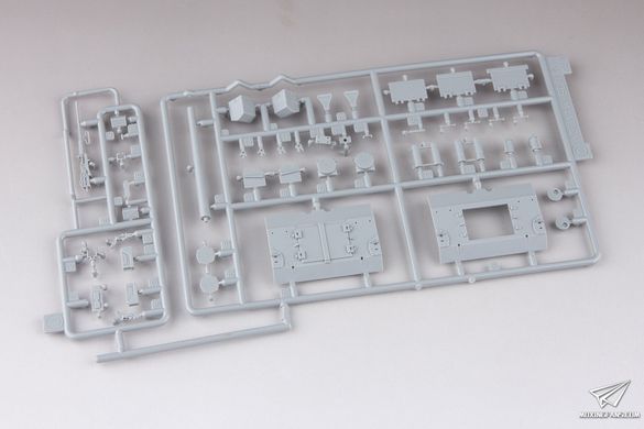 Збірна модель 1/35 Sherman Firefly 1c Welded Hull, з Magic Tracks та Duckbills, Dragon 6568