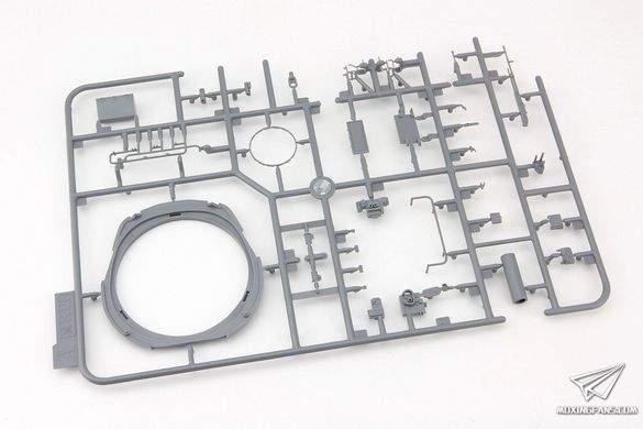 Збірна модель 1/35 Т-80У основний бойовий танк, RPG Model 35001