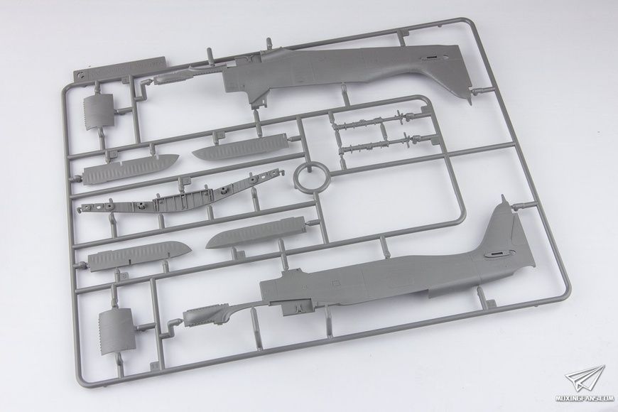 Збірна модель 1/35 Focke-Wulf Fw.190A-6 w/WGr.21 з інтер'єром, Border Model BF-003
