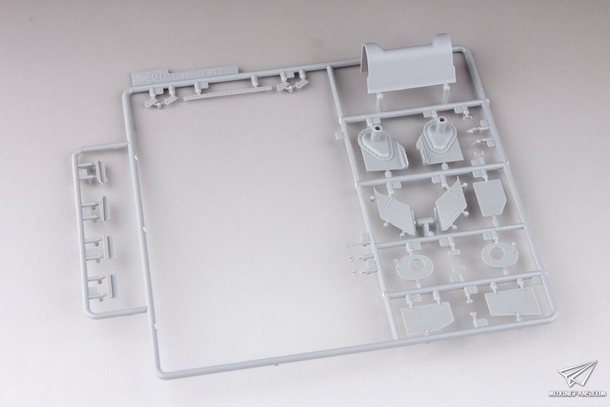 Збірна модель 1/35 Sherman Firefly 1c Welded Hull, з Magic Tracks та Duckbills, Dragon 6568