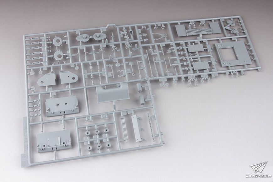 Збірна модель 1/35 Sherman Firefly 1c Welded Hull, з Magic Tracks та Duckbills, Dragon 6568