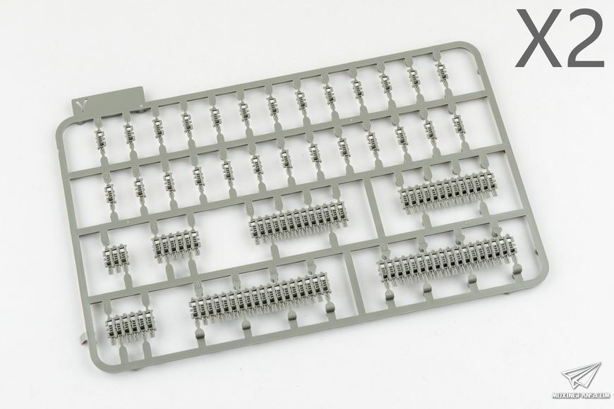 Збірна модель 1/35 Jagdpanzer 38(t) Hetzer командирський варіант, з інтер'єром та Winterketten, Takom 2181