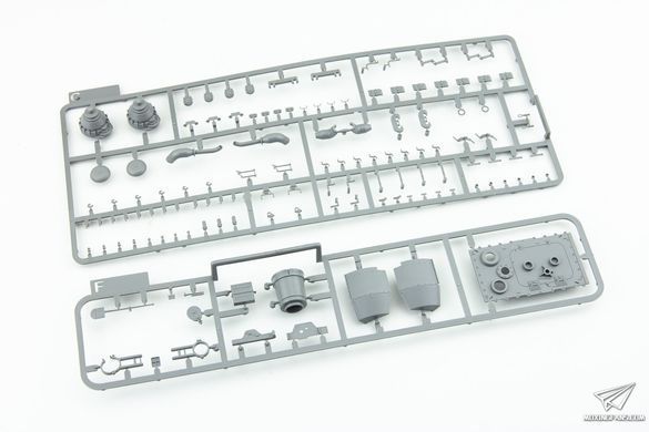 Збірна модель 1/35 Jagdtiger 128mm PaK L66 / 88mm PaK L71 (2 в 1), Takom 8008