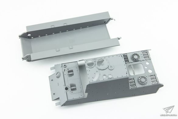 Збірна модель 1/35 Jagdtiger 128mm PaK L66 / 88mm PaK L71 (2 в 1), Takom 8008