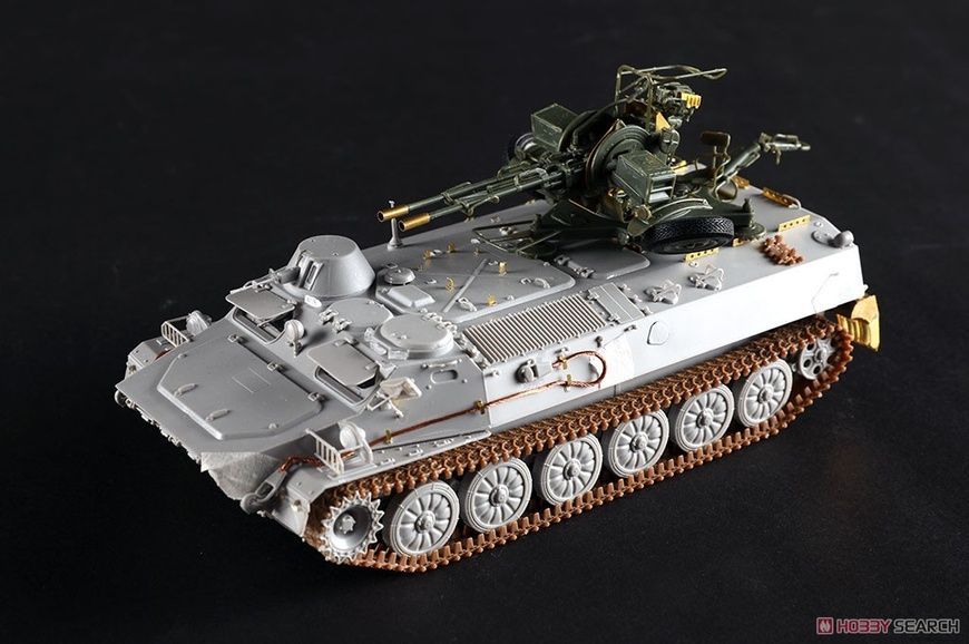 Збірна модель 1/35 МТЛБ з зенітною установкою ЗУ-23-2, з інтер'єром, Trumpeter 09618