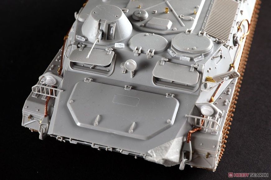 Збірна модель 1/35 МТЛБ з зенітною установкою ЗУ-23-2, з інтер'єром, Trumpeter 09618