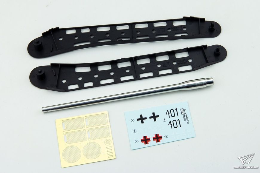 Збірна модель 1/35 Jagdtiger 128mm PaK L66 / 88mm PaK L71 (2 в 1), Takom 8008