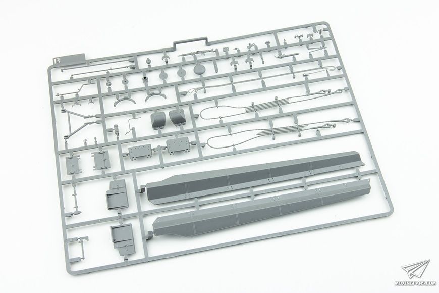 Збірна модель 1/35 Jagdtiger 128mm PaK L66 / 88mm PaK L71 (2 в 1), Takom 8008