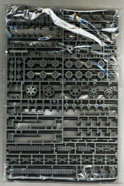 Збірна модель 1/35 StuG III Ausf.G ранній, з повним інтер'єром та фігурками екіпажу, Border Model BT-052