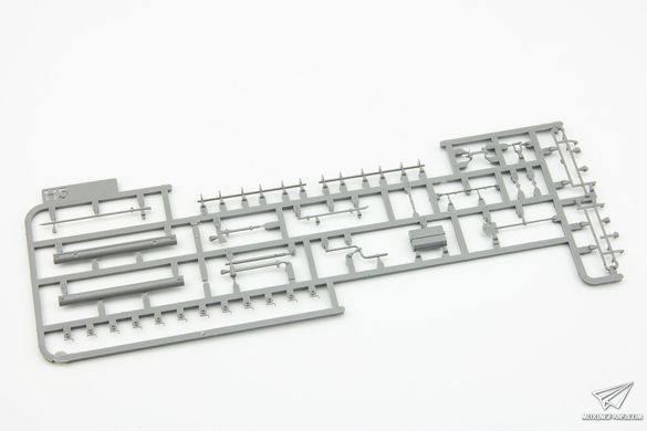 Збірна модель 1/35 Panther Ausf.G раннього виробництва з циммеритом, Takom 2134