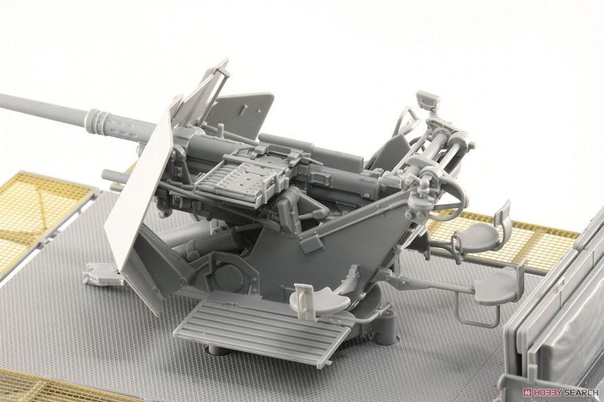 Збірна модель 1/35 Sd.Kfz.7/2 3.7cm Flak 37 з броньованою кабіною / Sd.Kfz.7/2 3.7cm Flak 36 з відкритою кабіною (2 в 1), Dragon 6953