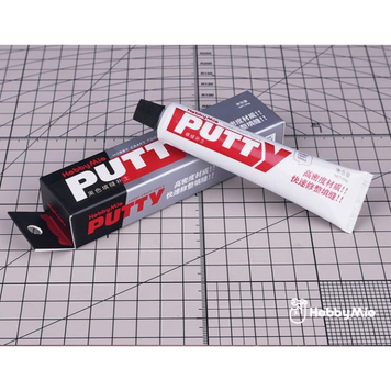 Швидковисихаюча нітрошпаклівка для моделей HobbyMio Putty (20 г) &mdash; чорна