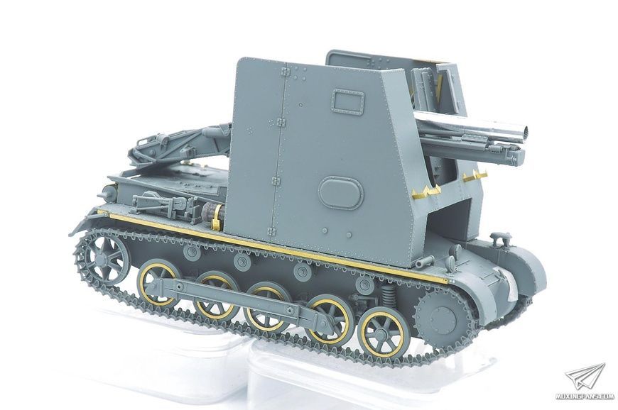 Збірна модель 1/35 15cm s.IG.33(Sf) auf Pz.Kpfw.I Ausf.B з Magic Track, Dragon 6259