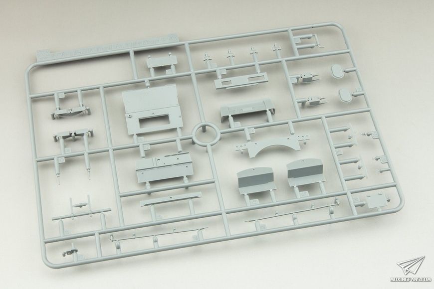 Збірна модель 1/35 15cm s.IG.33(Sf) auf Pz.Kpfw.I Ausf.B з Magic Track, Dragon 6259