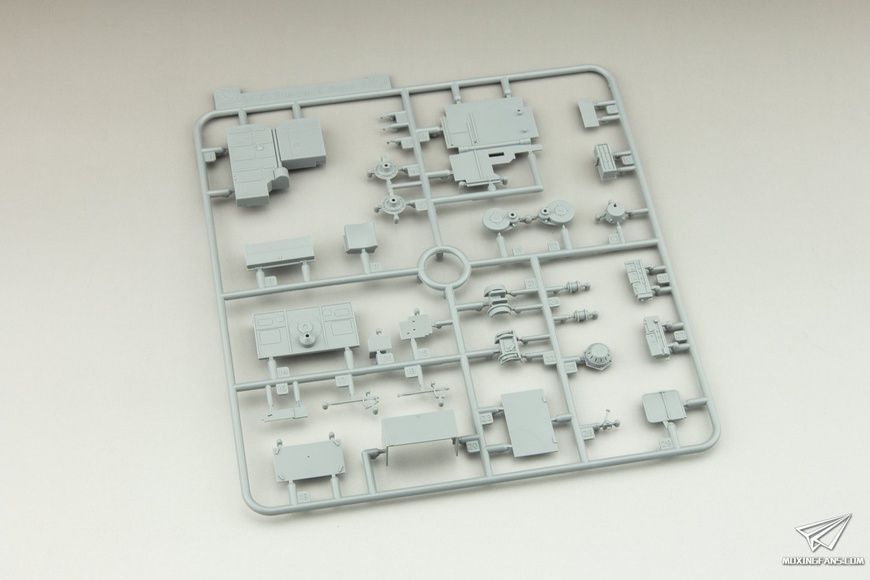 Збірна модель 1/35 15cm s.IG.33(Sf) auf Pz.Kpfw.I Ausf.B з Magic Track, Dragon 6259