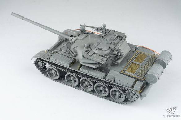 Збірна модель 1/35 Т-55АД з КАЗ "Дрозд" радянський середній танк, Takom 2166