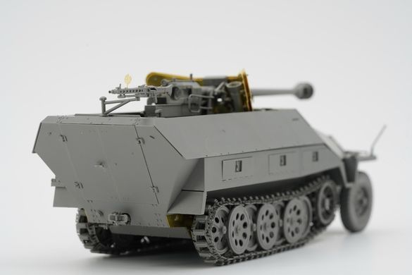 Збірна модель 1/35 Sd.Kfz.251/22 Ausf.D з гарматою 7,5 cm PaK 40 &laquo;Pakwagen&raquo;, Border Model BT-043