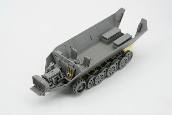 Збірна модель 1/35 Sd.Kfz.251/22 Ausf.D з гарматою 7,5 cm PaK 40 &laquo;Pakwagen&raquo;, Border Model BT-043