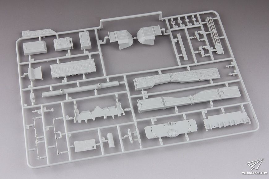 Збірна модель 1/35 Т-72Б3М з мінним тралом КМТ-8, Meng TS-053