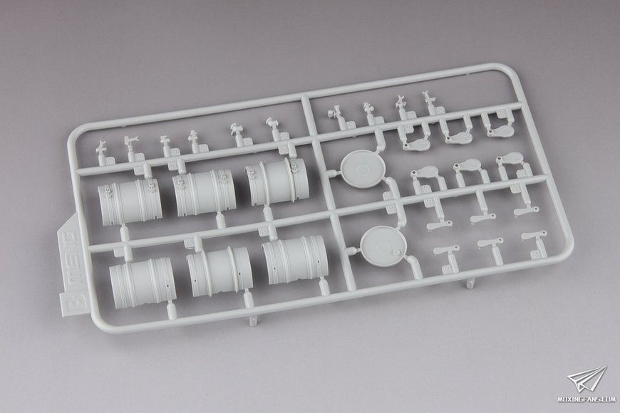 Збірна модель 1/35 Т-72Б3М з мінним тралом КМТ-8, Meng TS-053