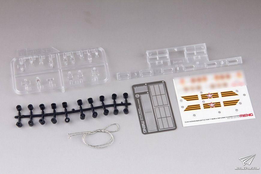 Збірна модель 1/35 Т-72Б3М з мінним тралом КМТ-8, Meng TS-053