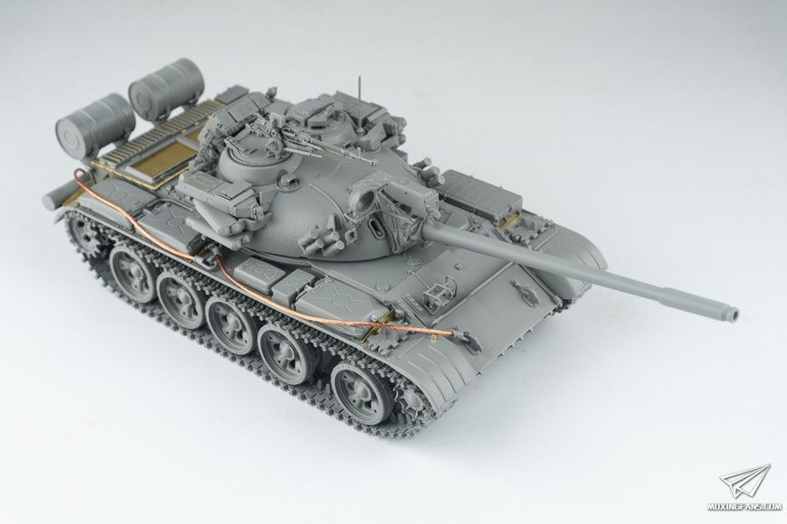 Збірна модель 1/35 Т-55АД з КАЗ "Дрозд" радянський середній танк, Takom 2166