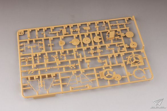 Збірна модель 1/35 Leopard 2A6, з робочими траками, RFM RM-5065