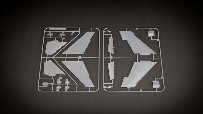Збірна модель 1/48 Су-27C багатоцільовий винищувач, Kitty Hawk KH80163