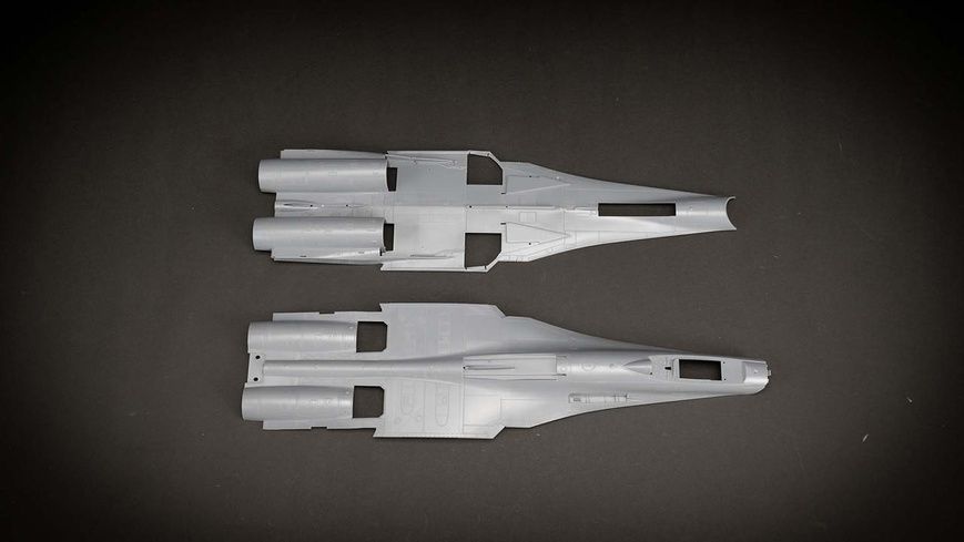 Збірна модель 1/48 Су-27C багатоцільовий винищувач, Kitty Hawk KH80163