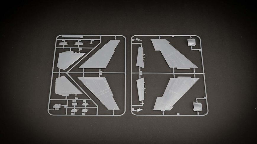 Збірна модель 1/48 Су-27C багатоцільовий винищувач, Kitty Hawk KH80163