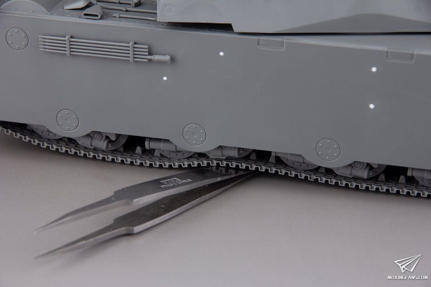 Збірна модель 1/35 VK 168.01 (P), Takom 2158