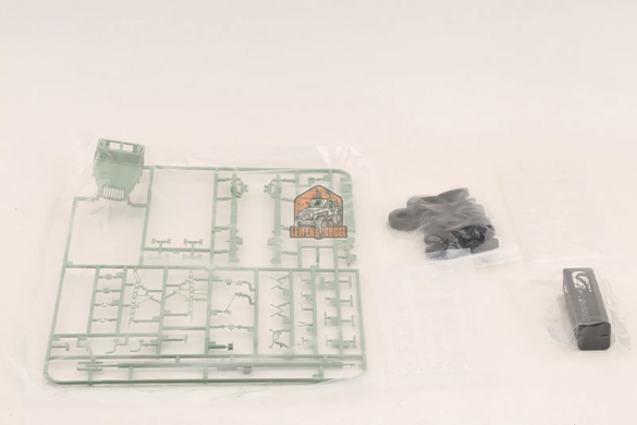 Збірні моделі 1/48 Урал 4320 / АПА-5Д комплект з двох моделей, Zimi Model ZM80159