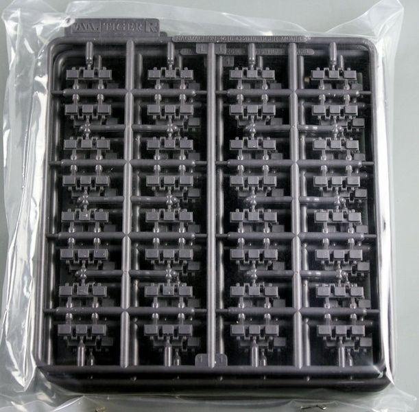 Збірна модель 1/35 Nagmachon "Doghouse" пізніх випусків, Tiger Model 4616