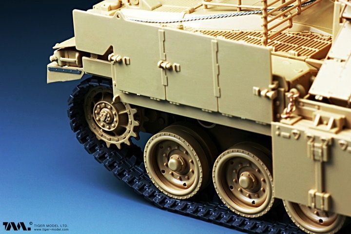 Збірна модель 1/35 Nagmachon "Doghouse" пізніх випусків, Tiger Model 4616