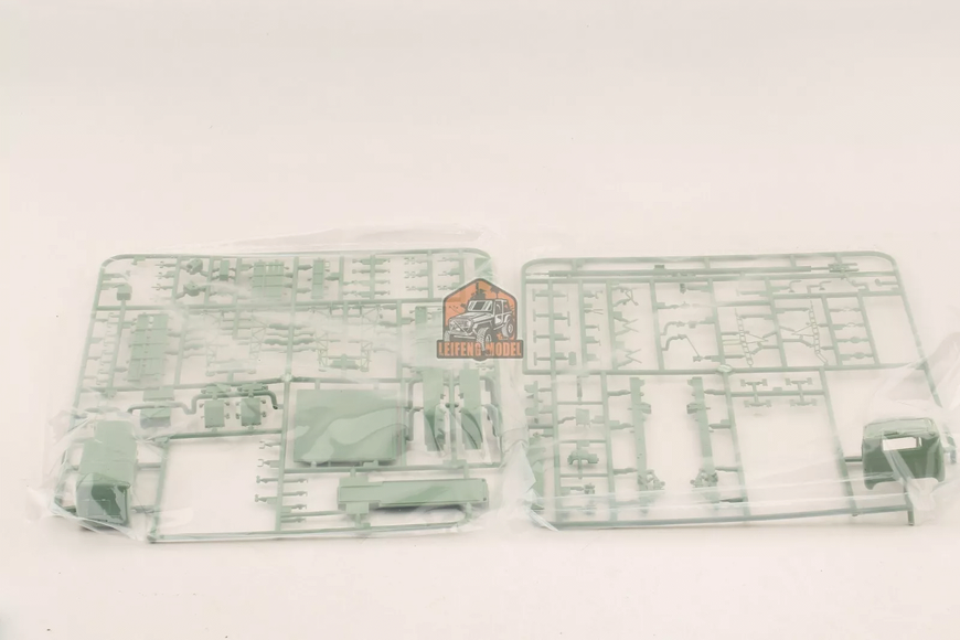 Збірні моделі 1/48 Урал 4320 / АПА-5Д комплект з двох моделей, Zimi Model ZM80159
