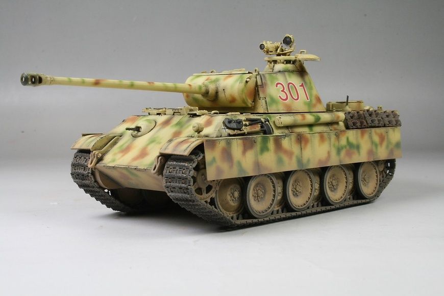Збірна модель 1/72 Panther Ausf.G з ІЧ прицілом F.G.1250, Vespid Models VS720008