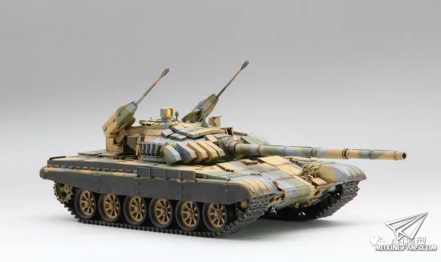 Збірна модель 1/35 Т-72M2 Moderna словацький основний бойовий танк, Amusing Hobby 35A039