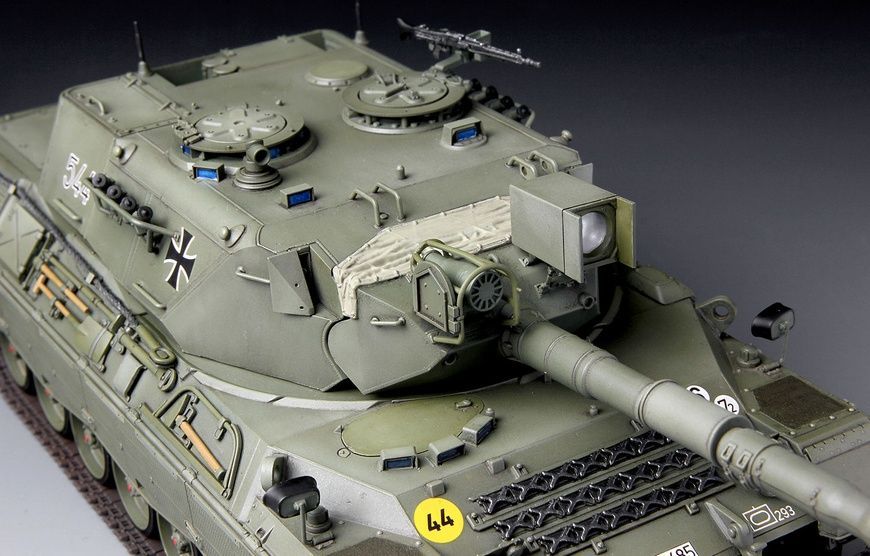 Збірна модель 1/35 Leopard 1 A3/A4, Meng TS-007