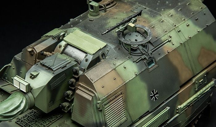 Збірна модель 1/35 Panzerhaubitze 2000 155-мм самохідна гармата-гаубиця, Meng TS-012