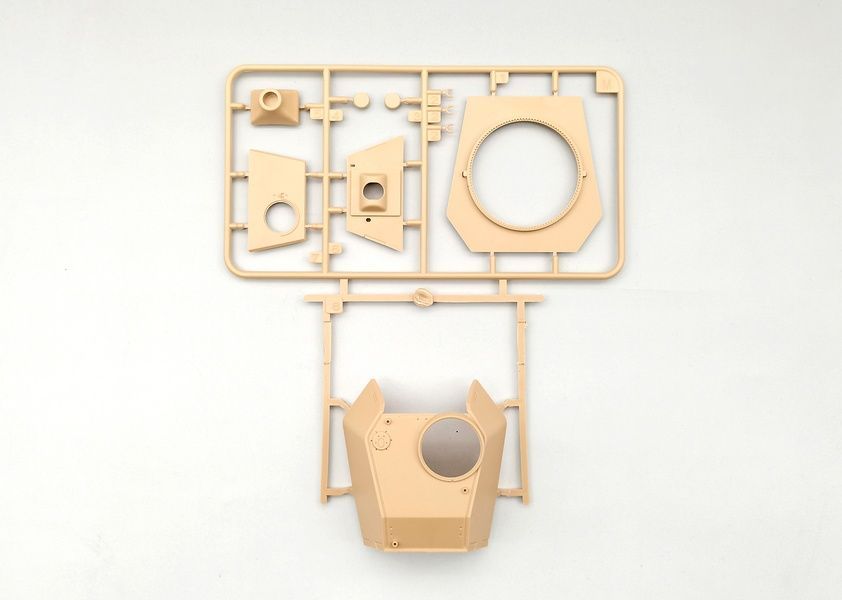 Збірна модель 1/35 Panther II з баштою проєкту Rheinmetall, Amusing Hobby 35A040