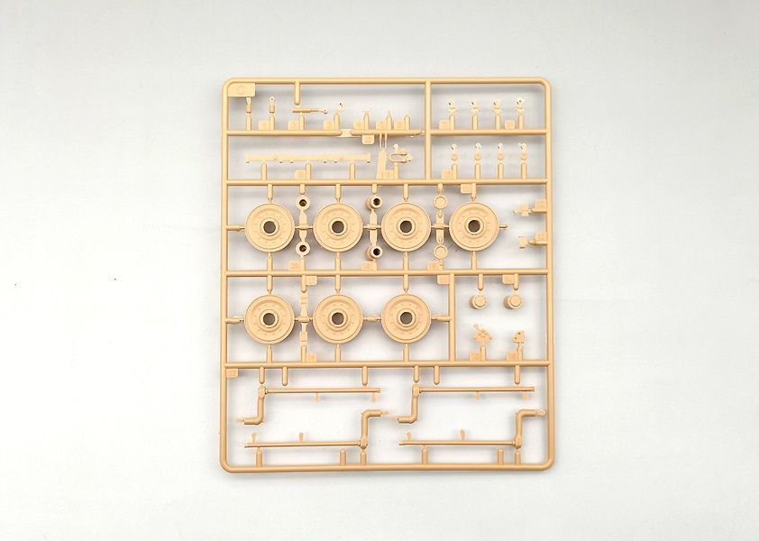 Збірна модель 1/35 Panther II з баштою проєкту Rheinmetall, Amusing Hobby 35A040
