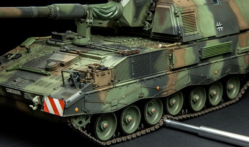 Збірна модель 1/35 Panzerhaubitze 2000 155-мм самохідна гармата-гаубиця, Meng TS-012