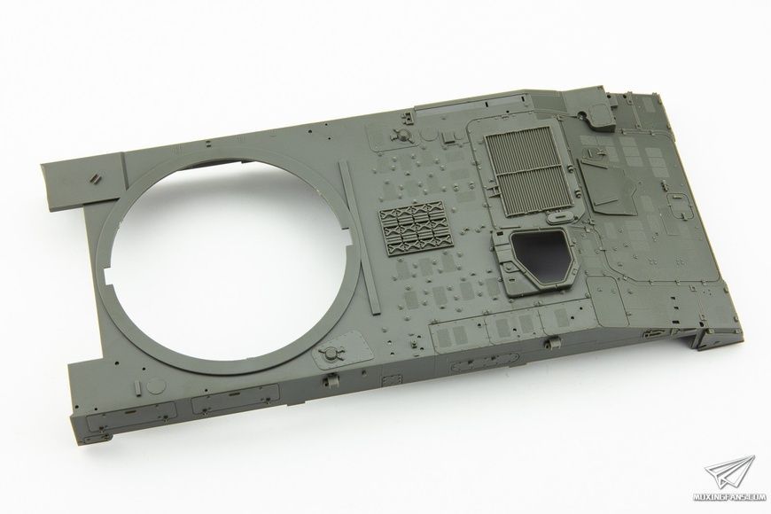 Збірна модель 1/35 Panzerhaubitze 2000 155-мм самохідна гармата-гаубиця, Meng TS-012