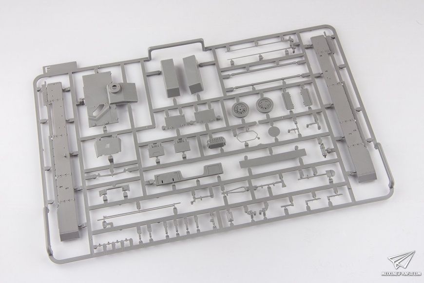 Збірна модель 1/35 StuG.III Ausf.F mit 7.5cm L/48, Takom 8015