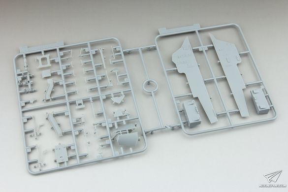 Збірна модель 1/35 M7 Priest ранніх випусків, з Magic Track, Dragon 6817