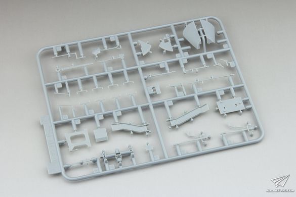 Збірна модель 1/35 M7 Priest ранніх випусків, з Magic Track, Dragon 6817